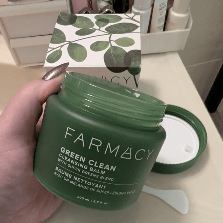 Review by Melissa G