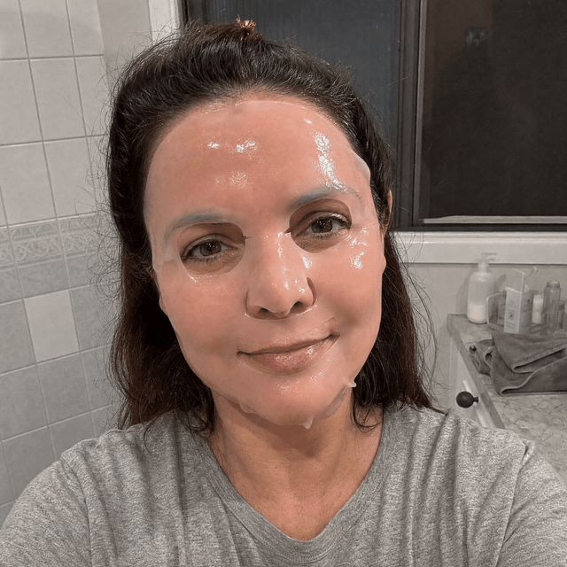 Lynette B. 42 review photo